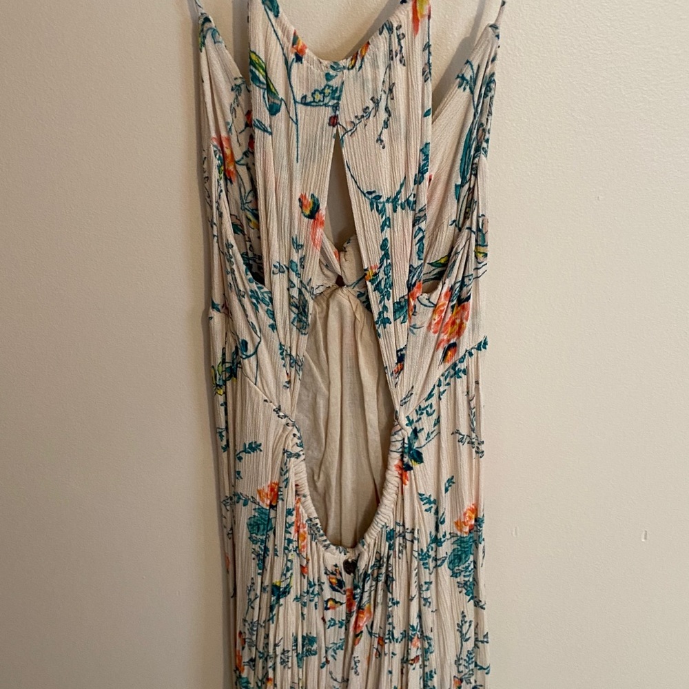 Billabong maxi with open back